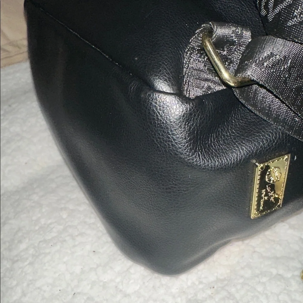 Betsey Johnson adorable quilted